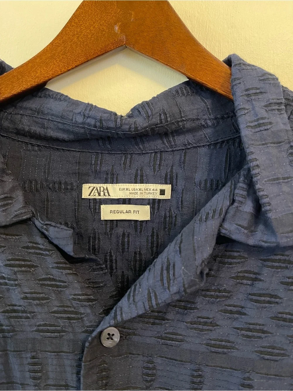 ZARA Men’s Shirt Button Up XL Regular Fit Blue Short Sleeve Semi Sheer Vacation